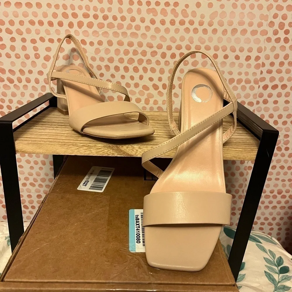 Journee Collection Womens Lirryc Heels - Picture 2 of 6